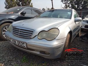 2004 Mercedes Benz C200